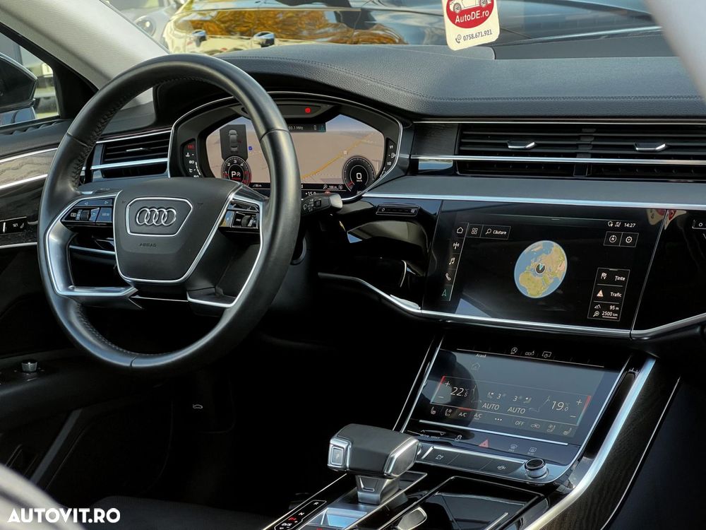 Audi A8 - 8