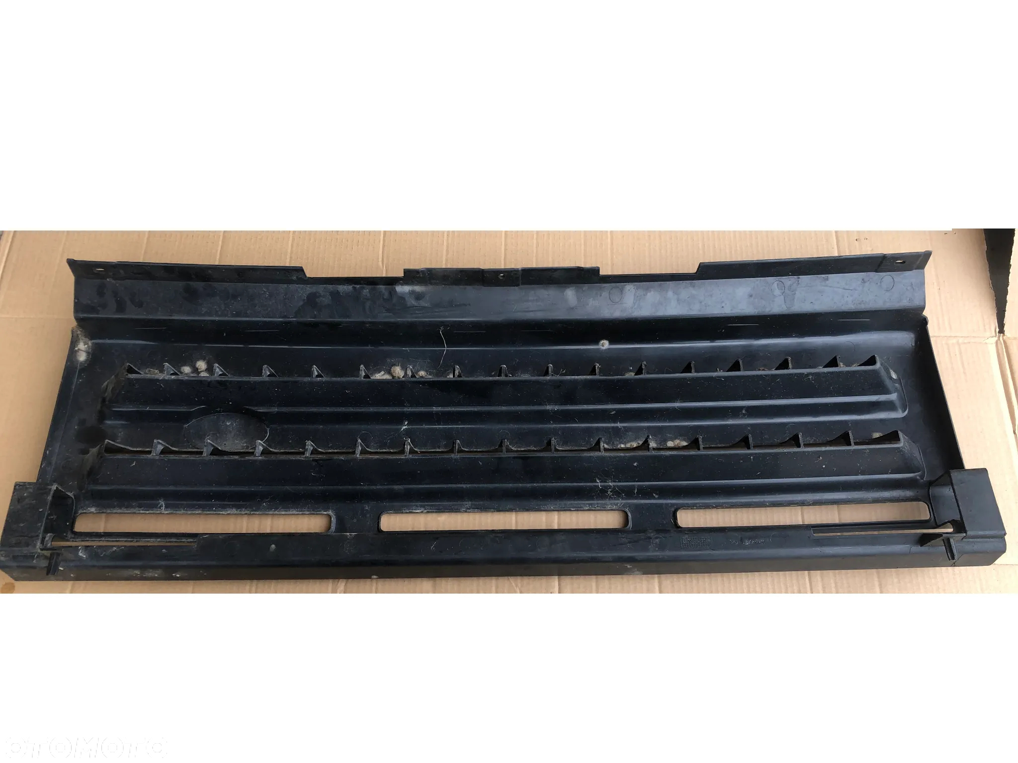 Grill atrapa chłodnicy zielony Land Rover Discovery 1 I 300Tdi 1994-1998 - 2