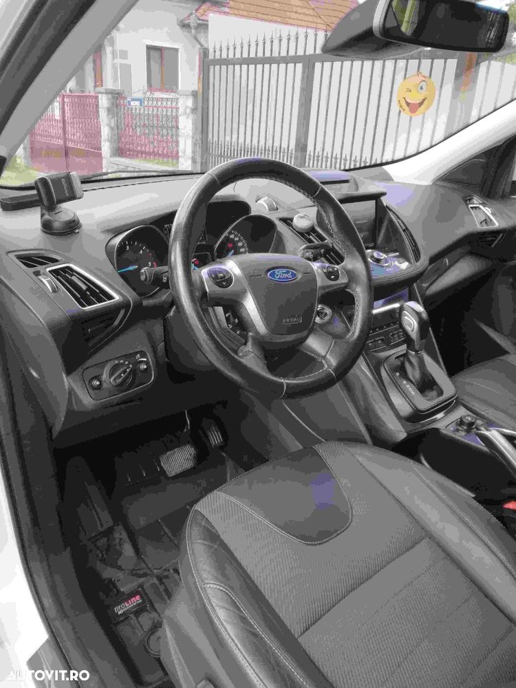 Ford Kuga 2.0 TDCi Powershift 4WD Titanium - 14