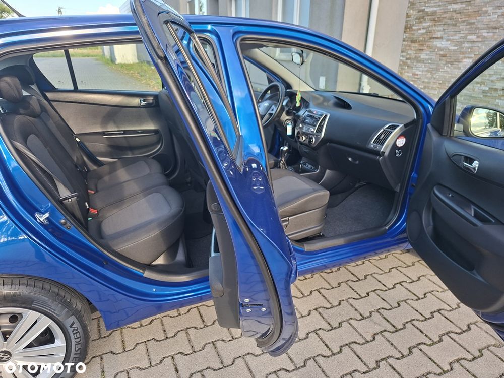 Hyundai i20 1.4 Wersja Jubileuszowa - 31
