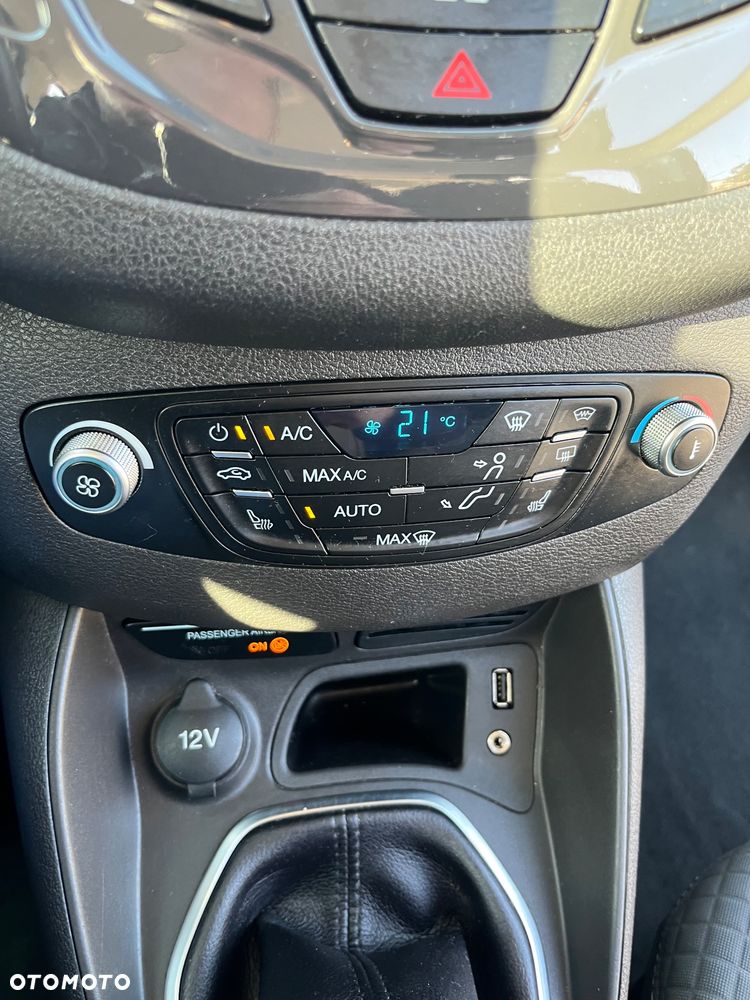 Ford Tourneo Courier 1.0 EcoBoost Titanium - 16