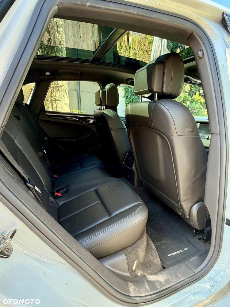 Porsche Macan Standard - 14
