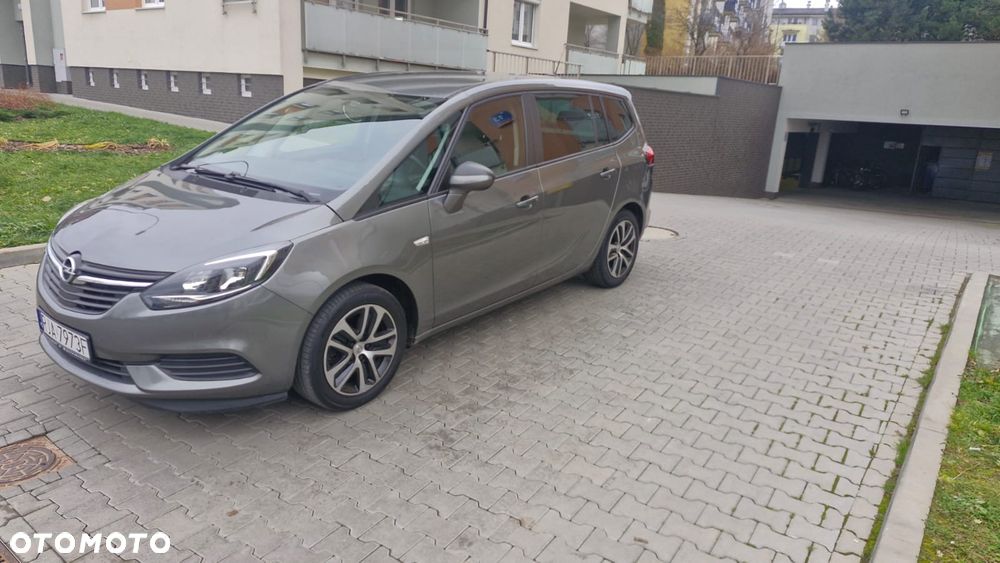 Opel Zafira - 11
