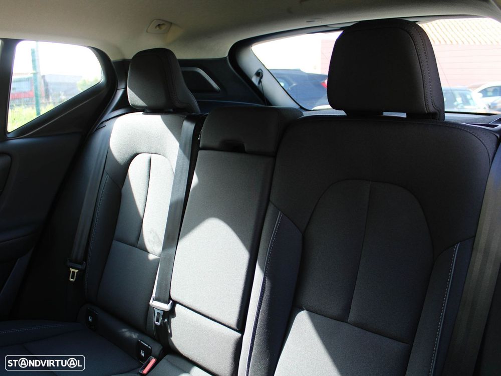Volvo XC 40 1.5 T2 Momentum - 45