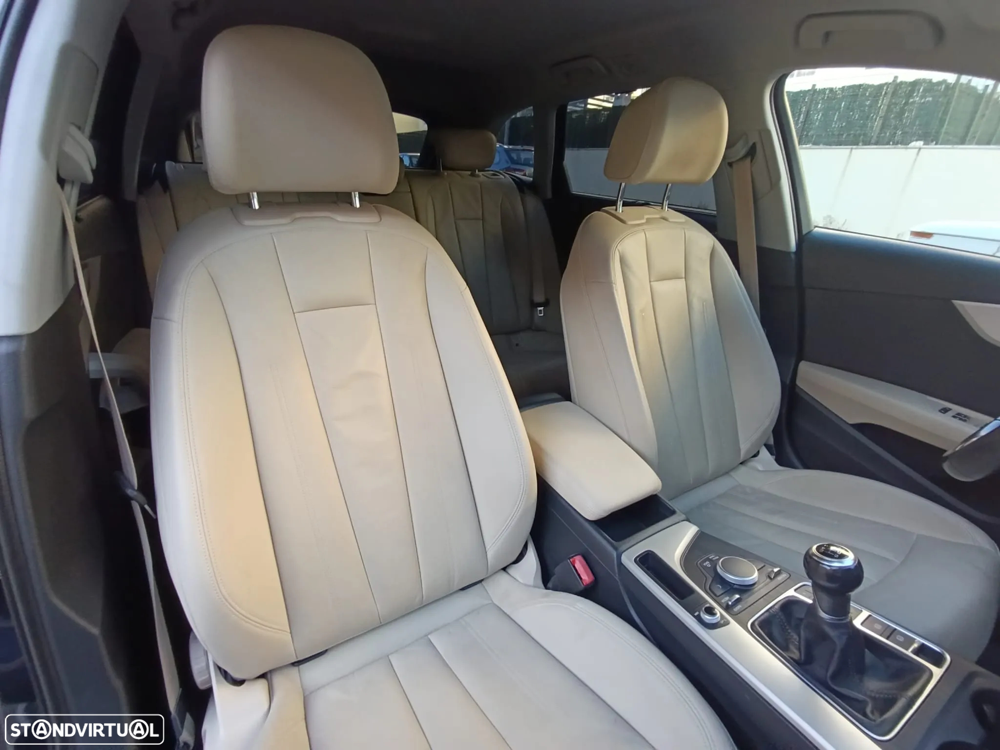 Audi A4 Avant 2.0 TDI exclusive - 19