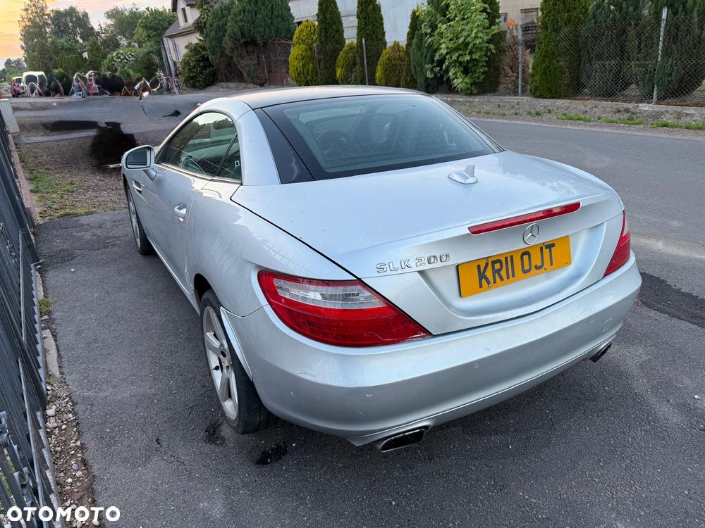 Mercedes-Benz SLK 200 (BlueEFFICIENCY) - 4