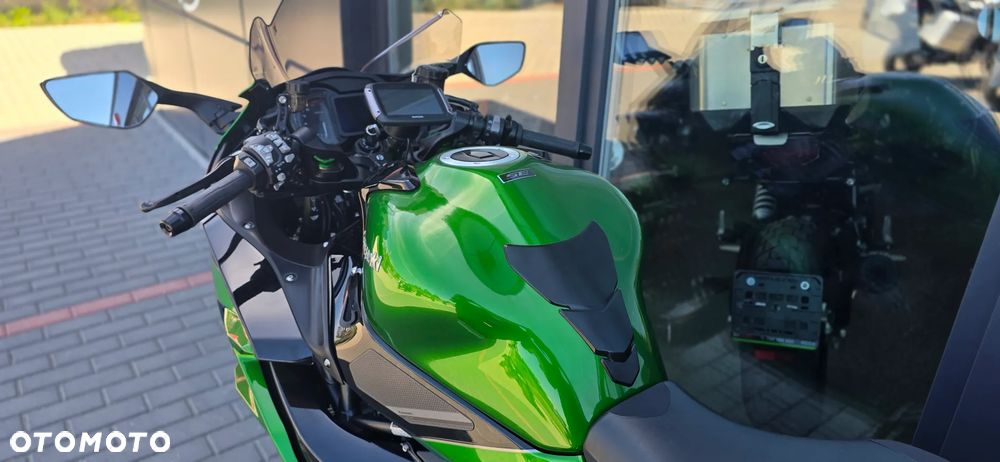 Kawasaki Ninja H2 SX - 31
