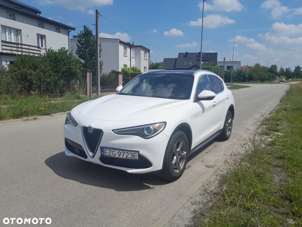 Alfa Romeo Stelvio 2.0 Turbo 16V AT8-Q4 Executive - 1