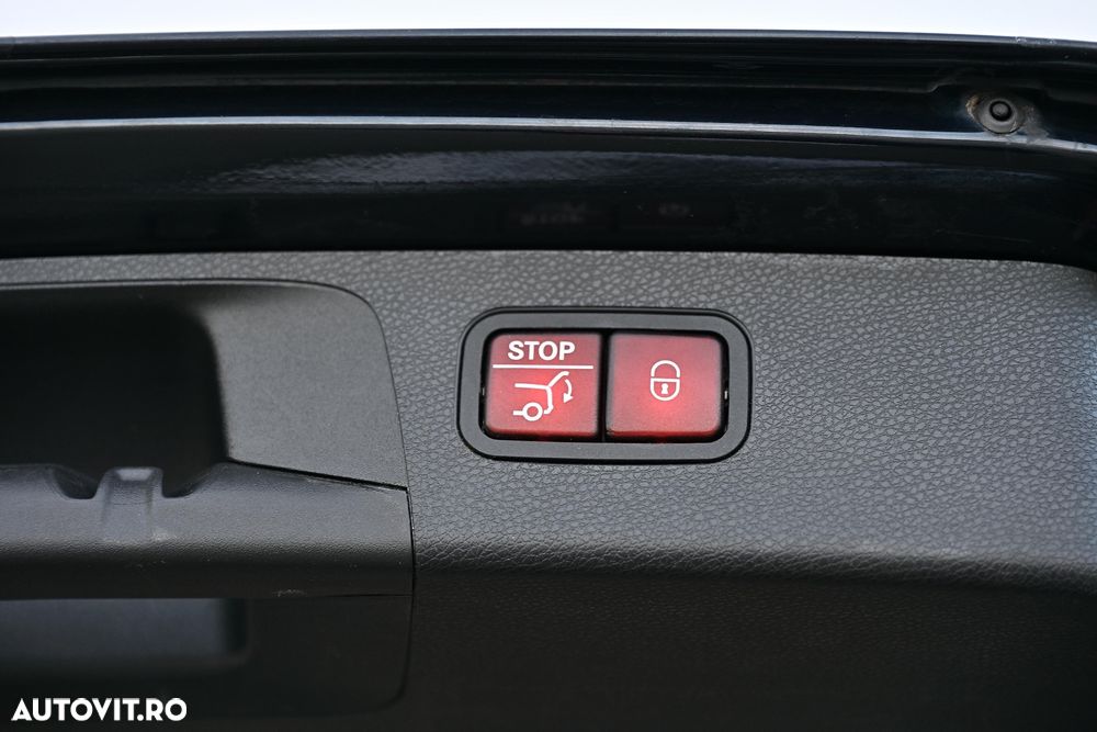 Mercedes-Benz E 220 d T-Modell 4MATIC Aut - 28