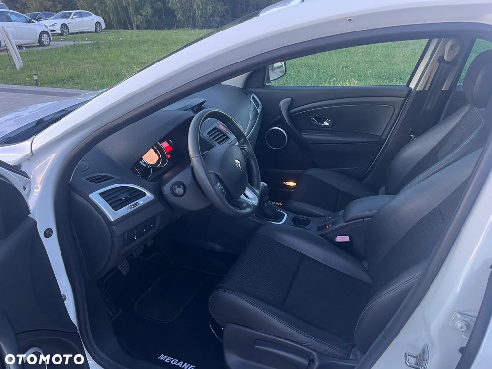 Renault Megane ENERGY dCi 110 Start & Stop Dynamique - 9