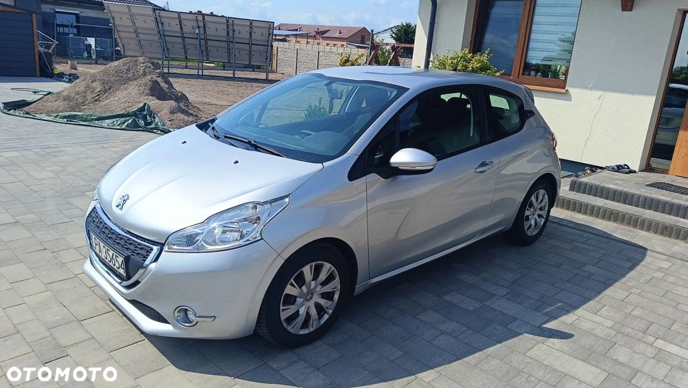 Peugeot 208 - 3