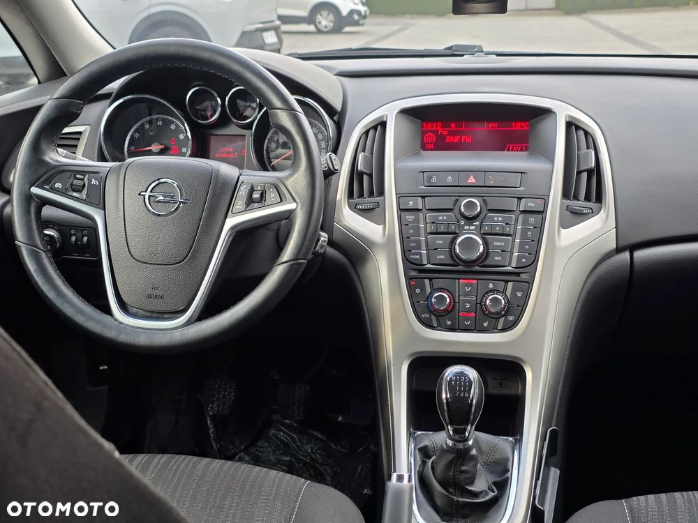 Opel Astra 1.4 T Cosmo - 23