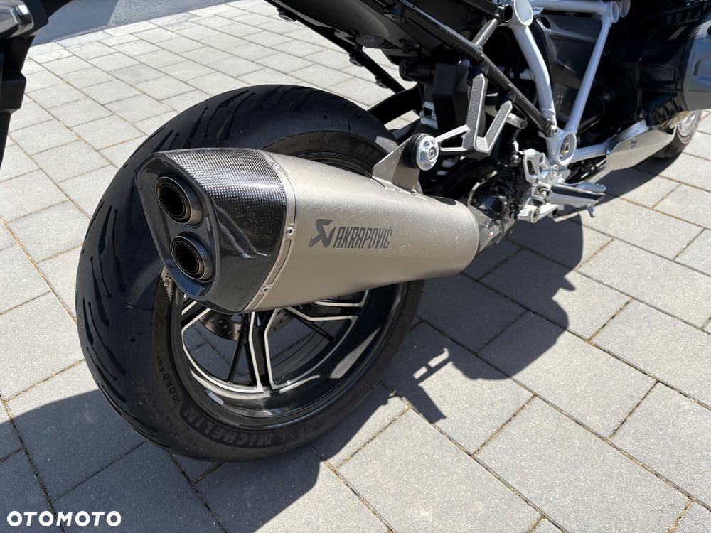 BMW RS - 6