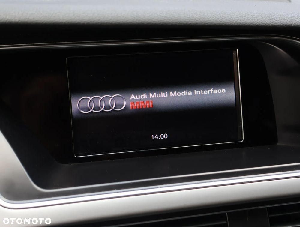 Audi A4 Avant 2.0 TDI DPF quattro S tronic S line Sportpaket - 13