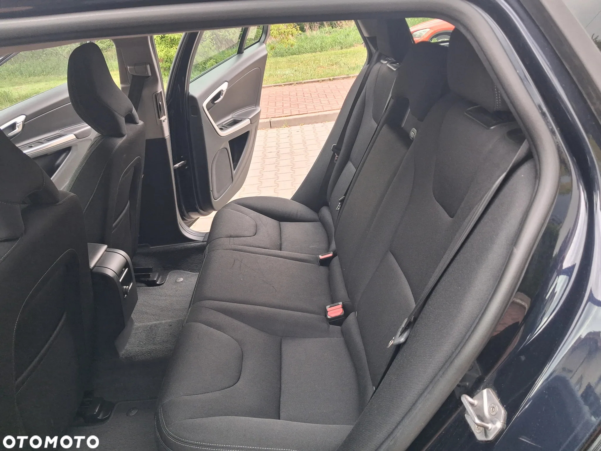 Volvo V60 D2 Geartronic Kinetic - 16