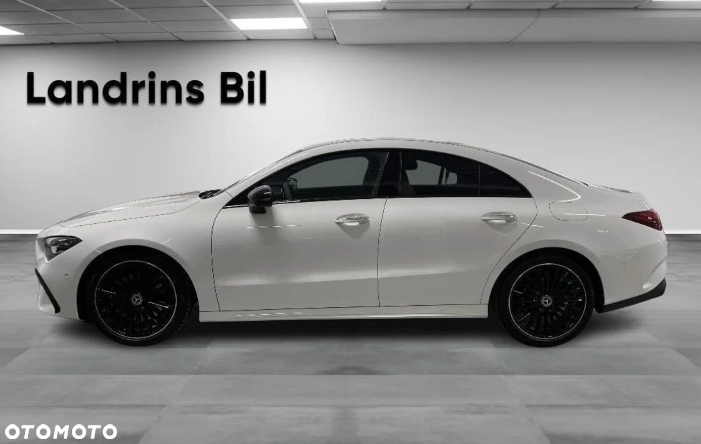 Mercedes-Benz CLA 250 e PHEV AMG Line 8G-DCT - 4