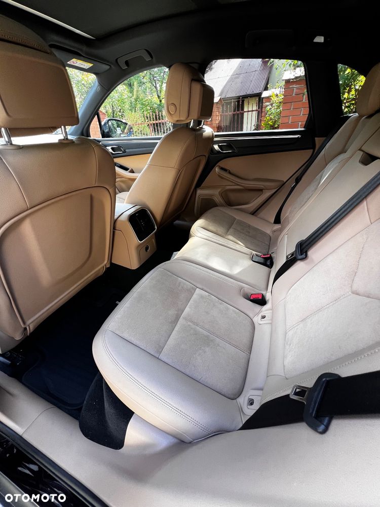 Porsche Macan Standard - 8