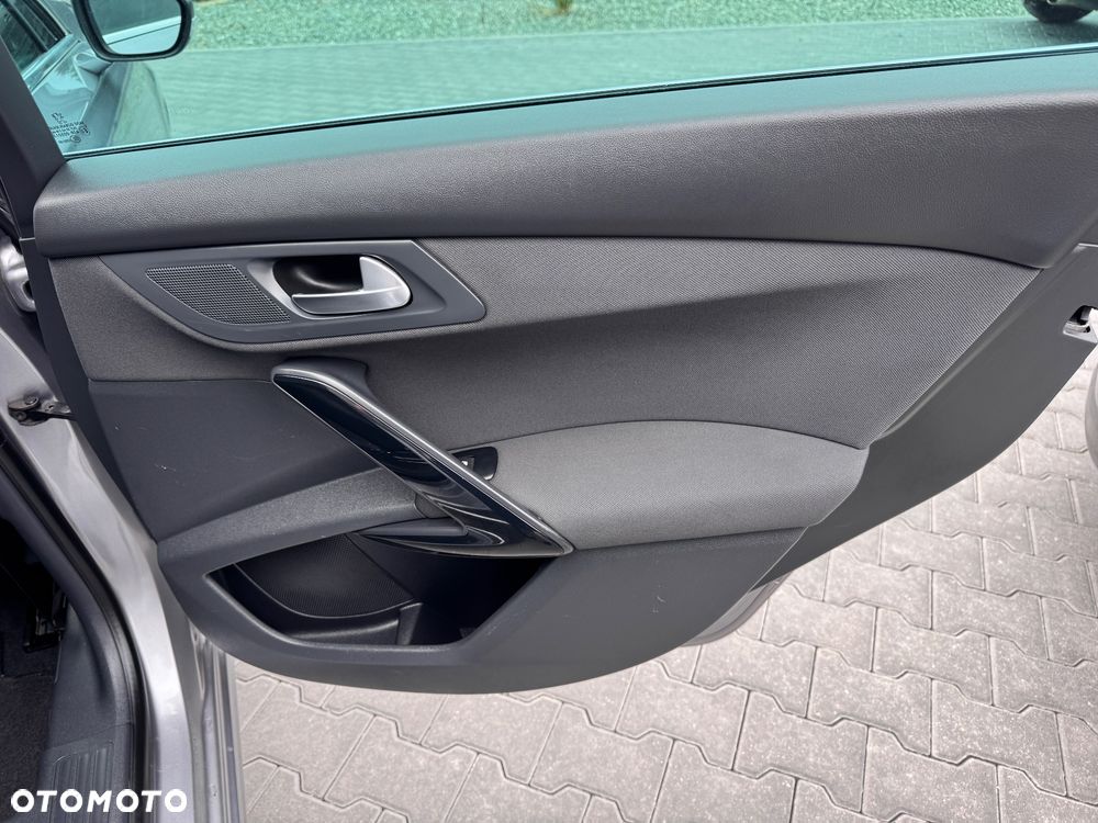 Peugeot 508 BlueHDi FAP 180 Automatik Stop&Start Allure - 21