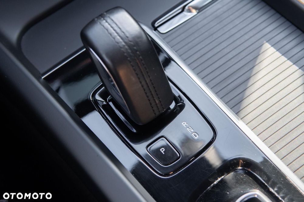 Volvo V60 B4 D Momentum Pro - 18