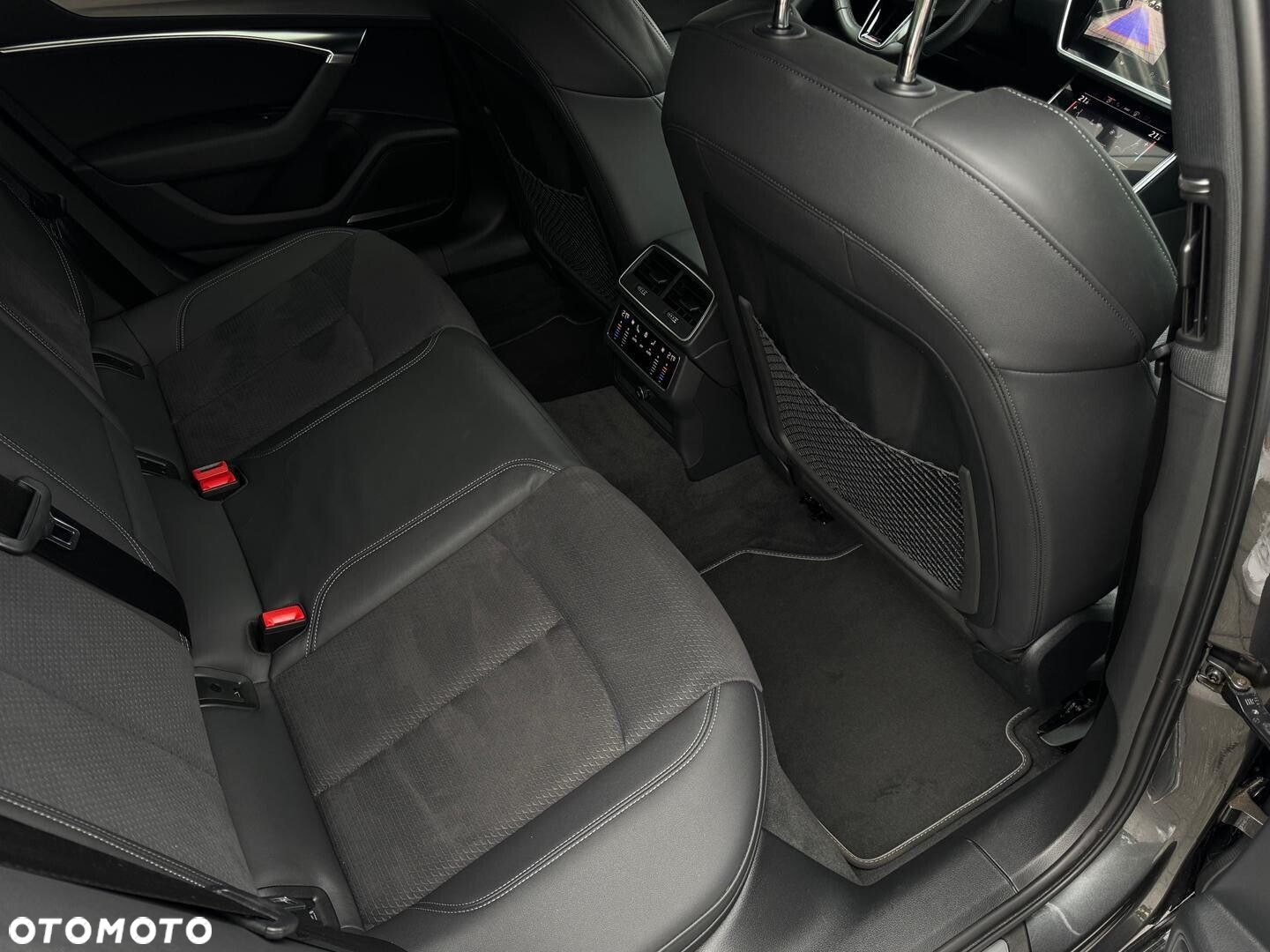 Audi A6 - 12