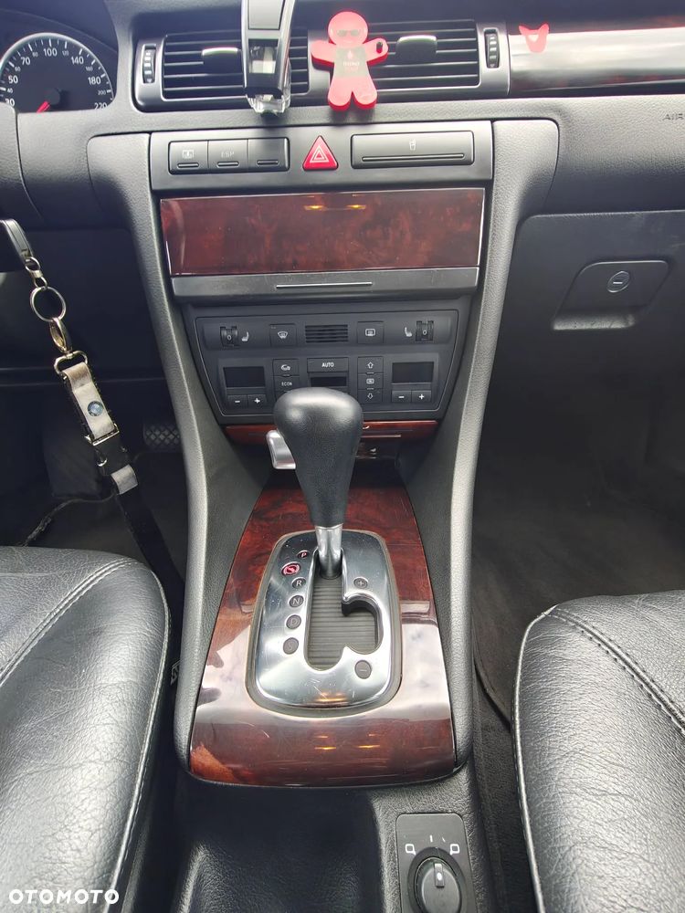 Audi A6 Limousine 2.4 Multitronic - 8