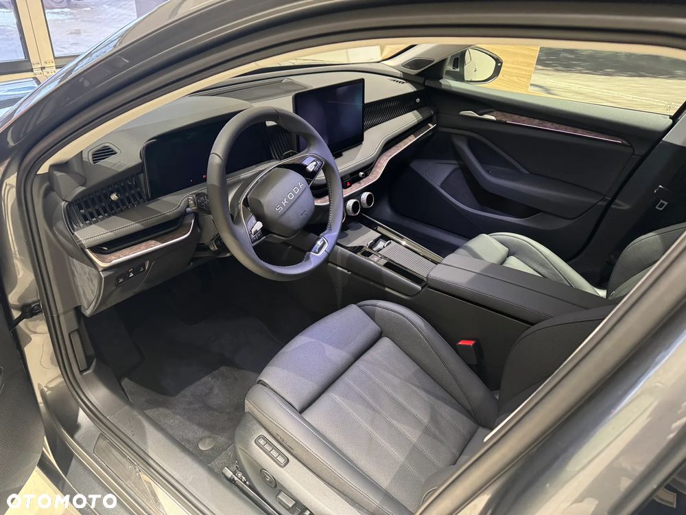Skoda Superb 2.0 TSI L&K DSG - 5