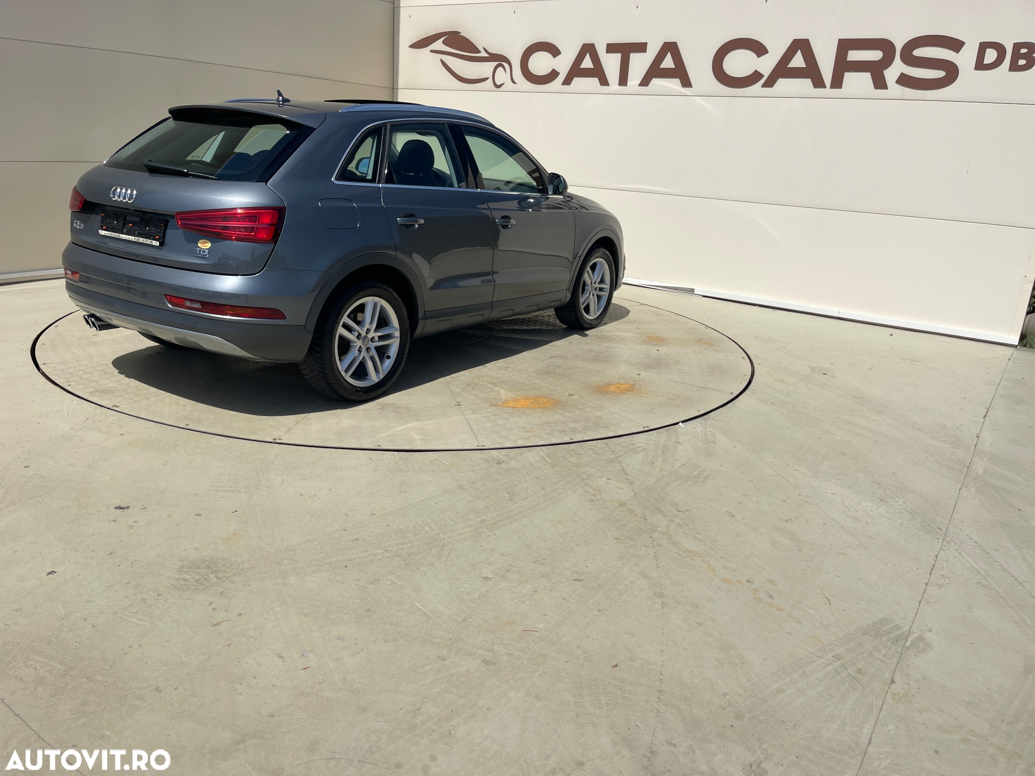 Audi Q3 2.0 TDI Quattro S tronic design - 14