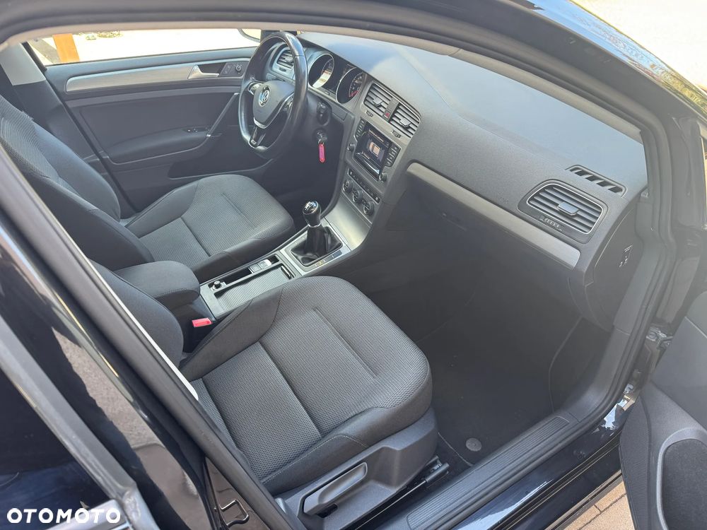 Volkswagen Golf 2.0 TDI BlueMotion Technology Comfortline - 11