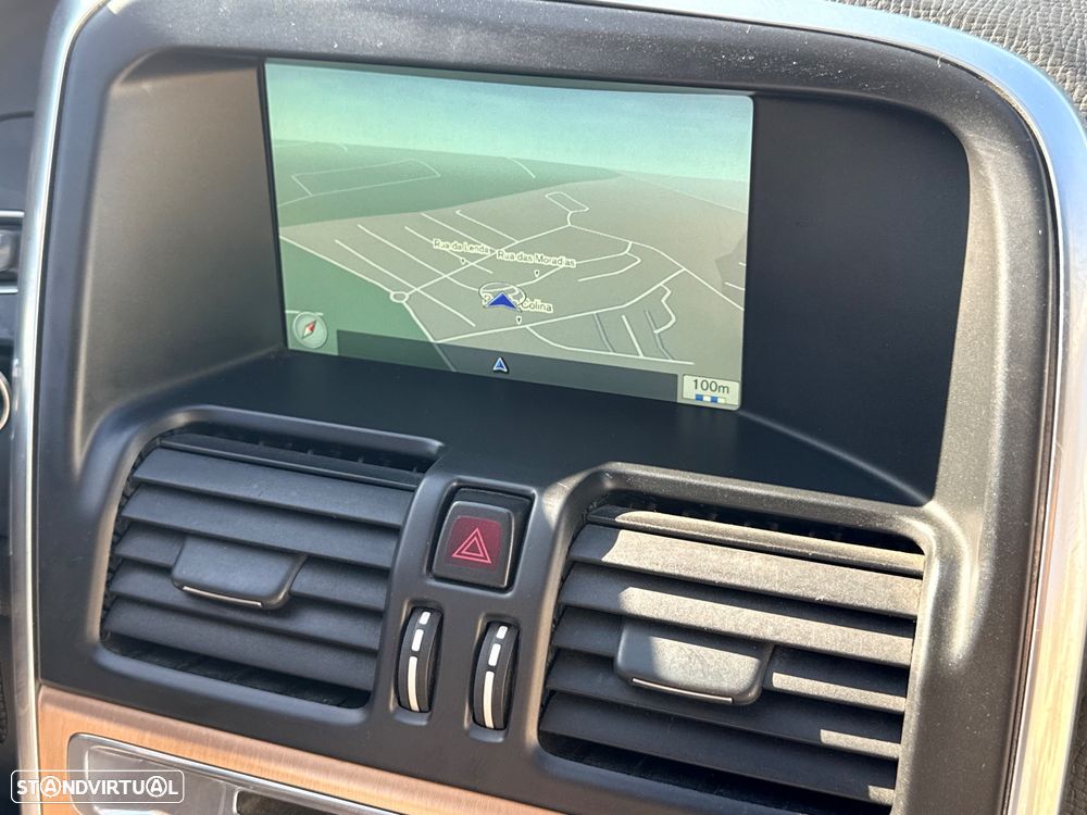 Volvo XC 60 2.0 D4 Summum Geartronic - 19
