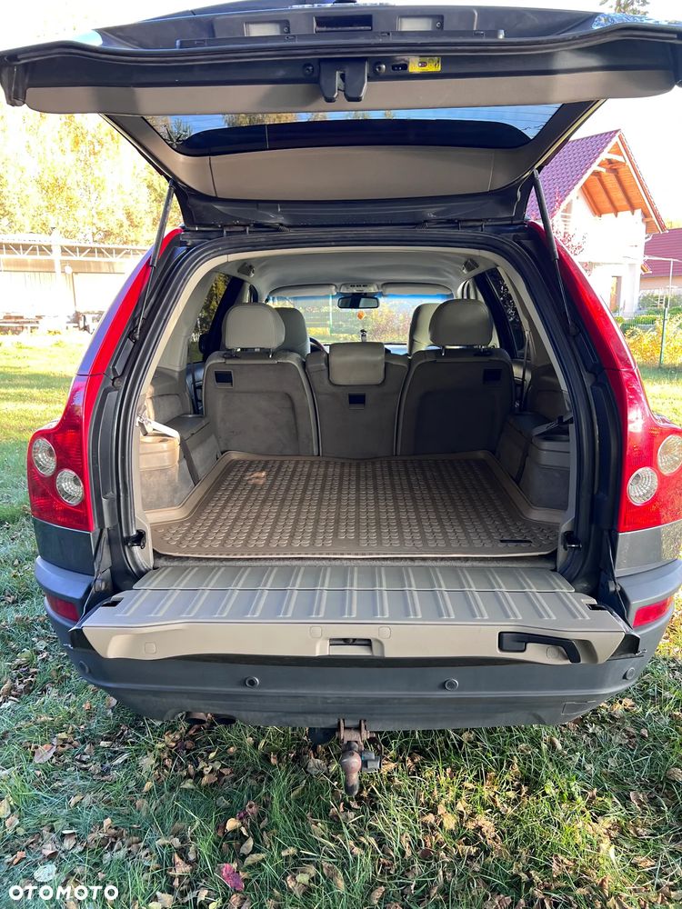 Volvo XC 90 2.4 D5 Momentum - 7
