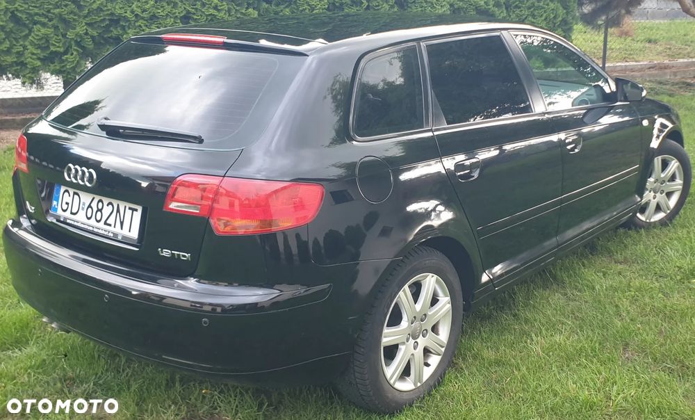 Audi A3 Sportback 1.9 TDI DPF Ambiente - 4
