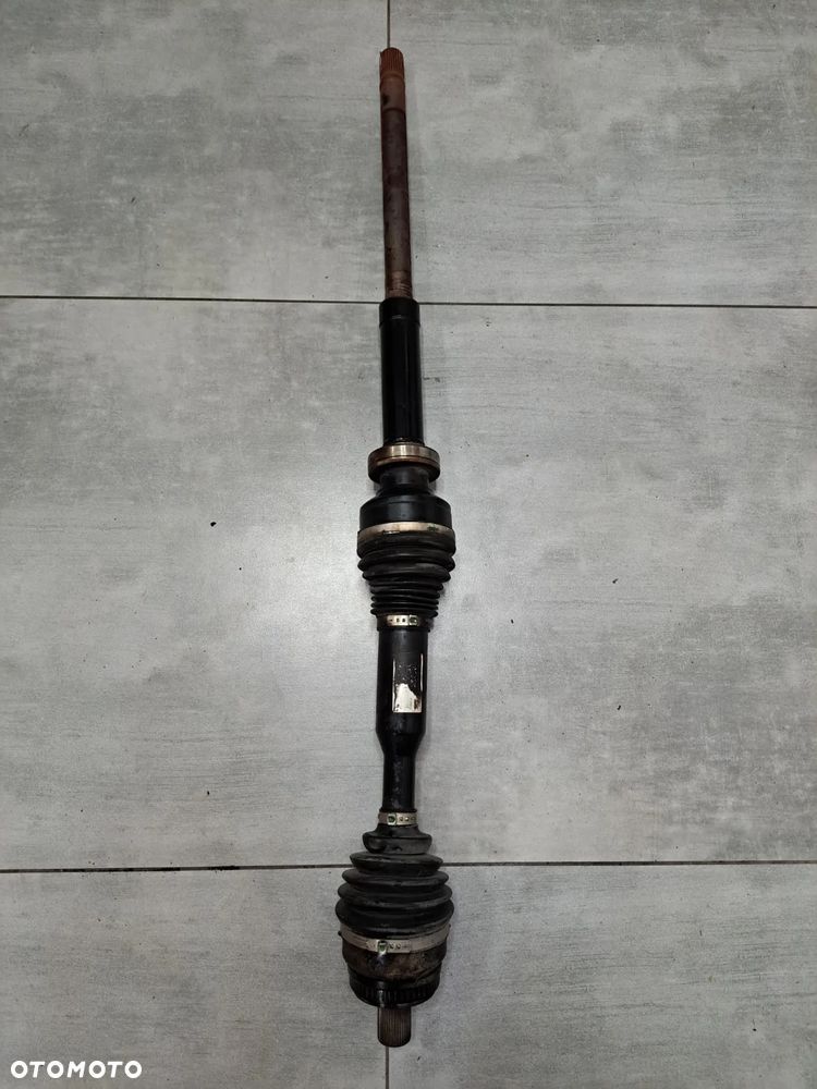 VOLVO XC90 I LIFT 2.4 D5 PÓLOŚ PRAWA PRAWY PRZÓD