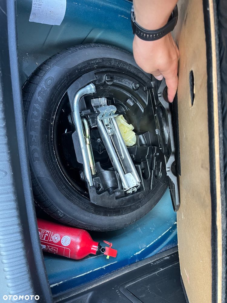 Skoda RAPID 1.2 TSI Active - 23