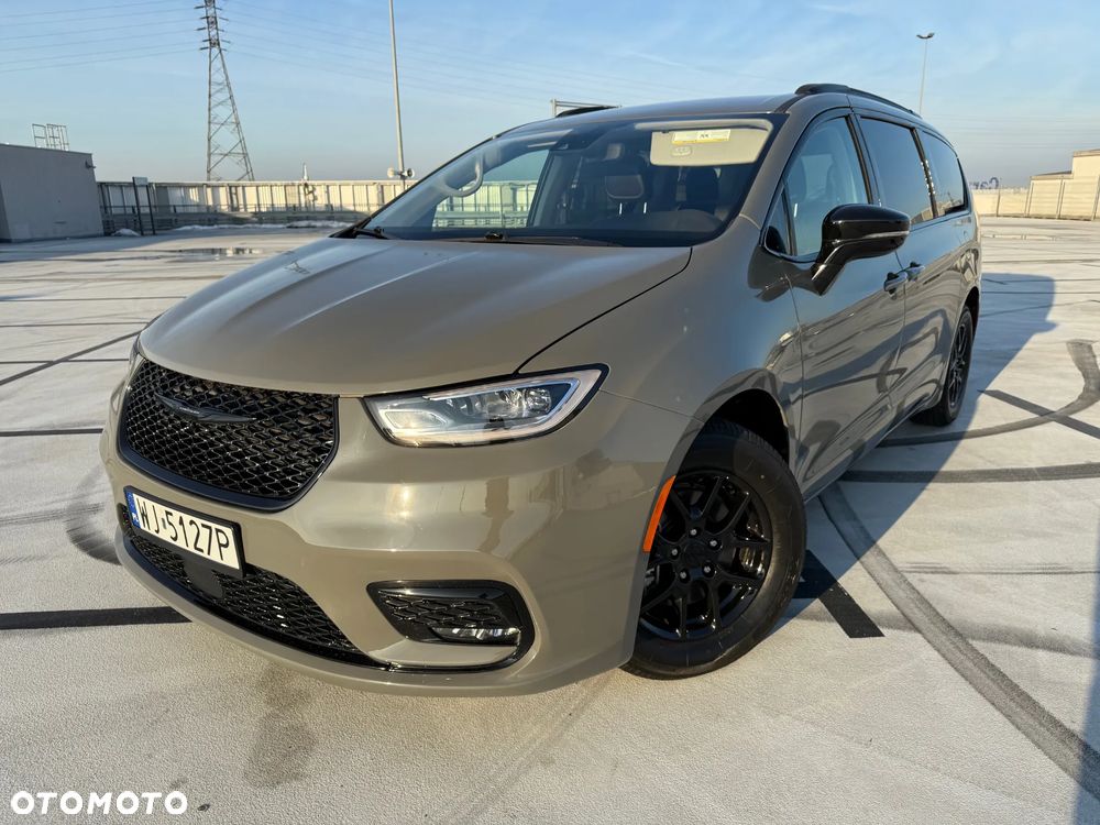 Chrysler Pacifica - 7