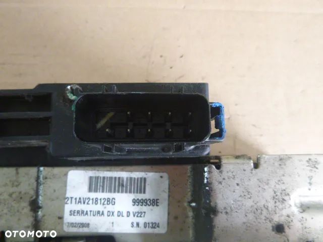 CENTRALNY ZAMEK PRAWY PRZÓD PRAWY PRZEDNI FORD TRANSIT CONNECT - 6