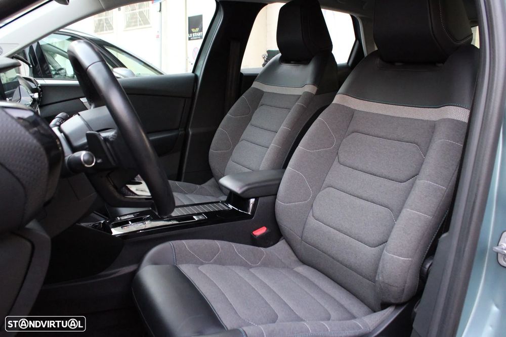 Citroën C4 PureTech 130 Stop&Start EAT8 SHINE - 27