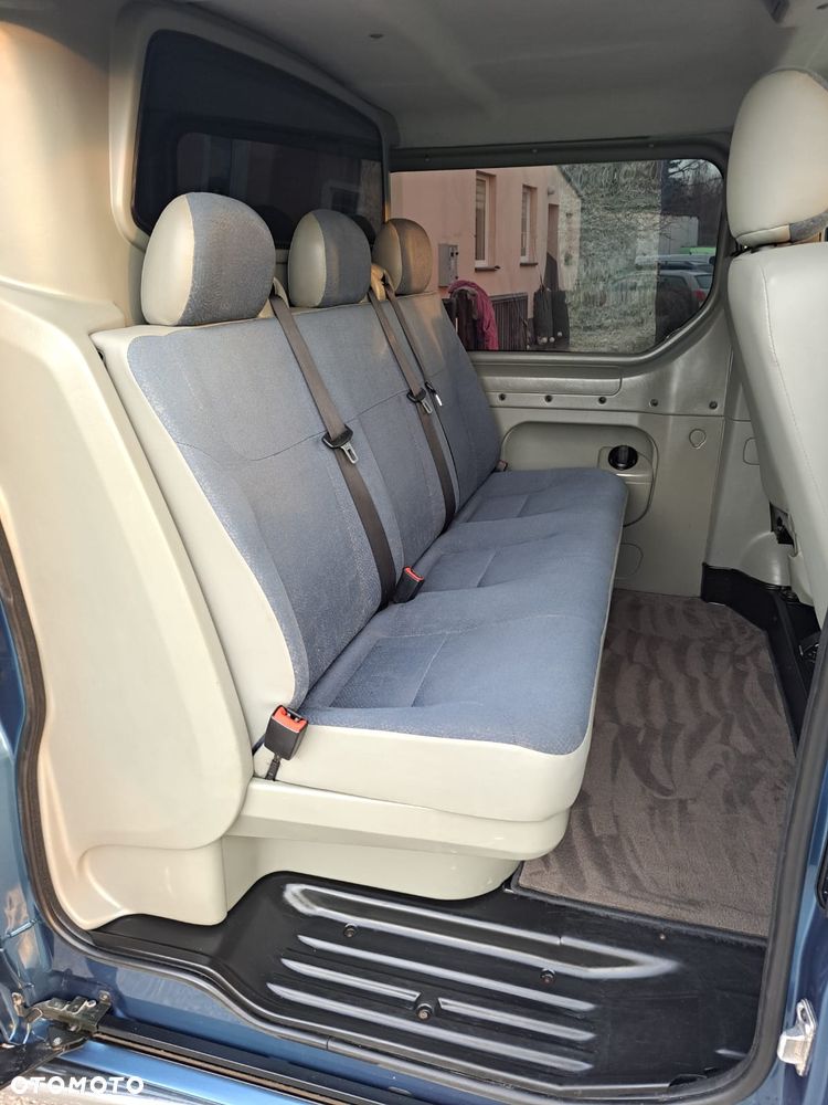 Opel Vivaro - 16