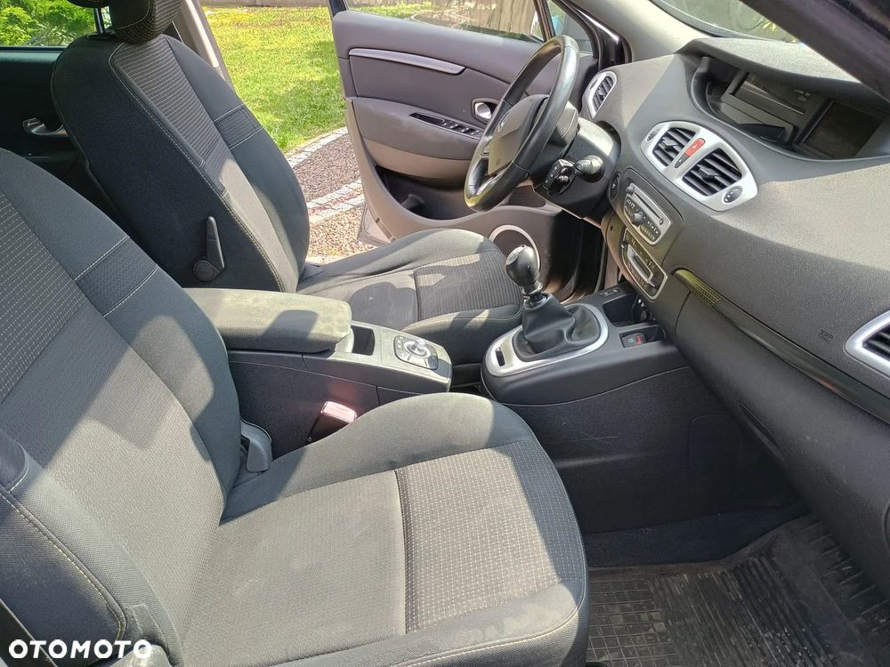 Renault Scenic dCi 130 FAP Luxe - 10