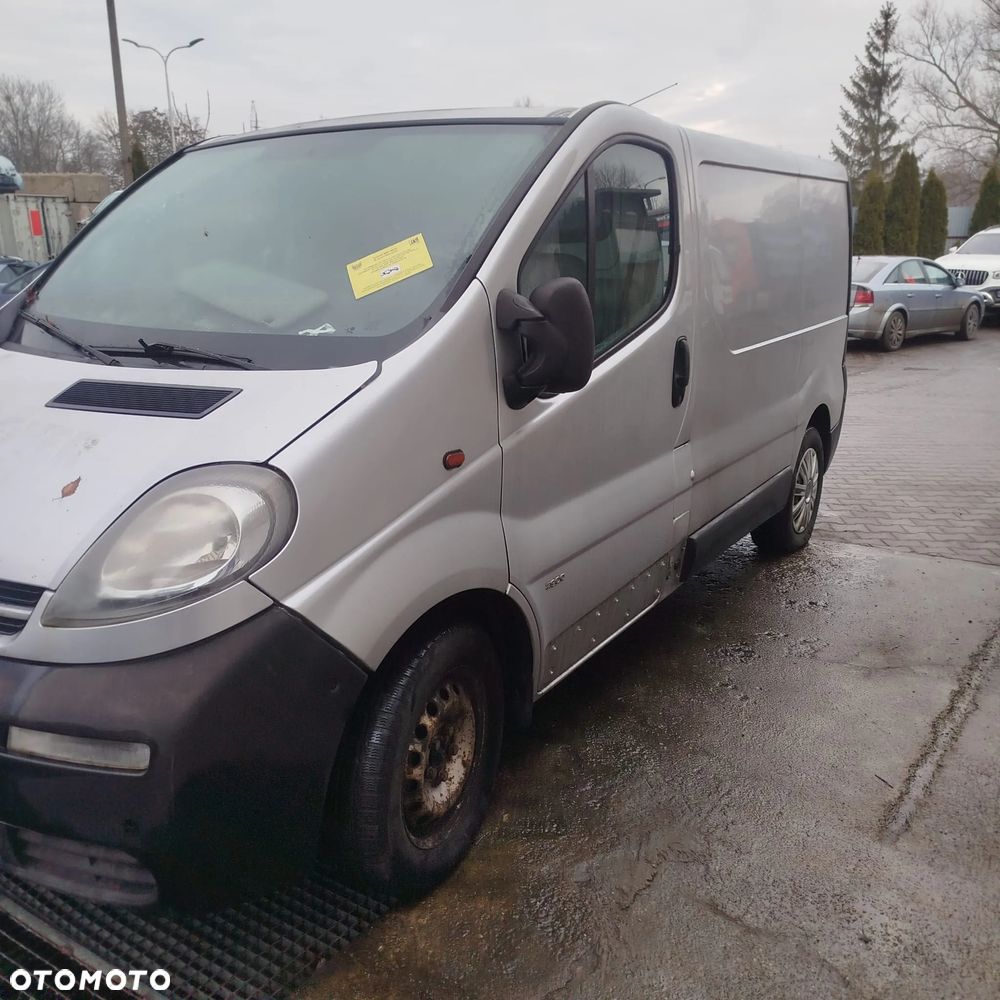 Opel Vivaro  na części . - 3