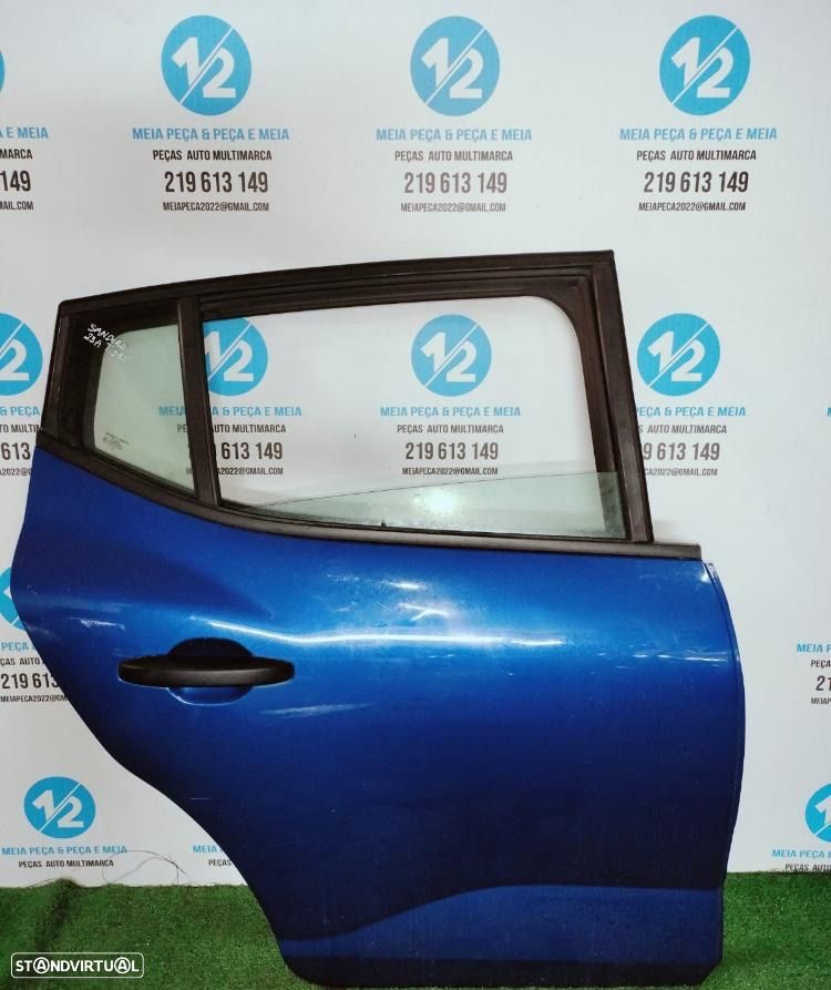 Porta traseira direita Dacia Sandero de 2022 - 1