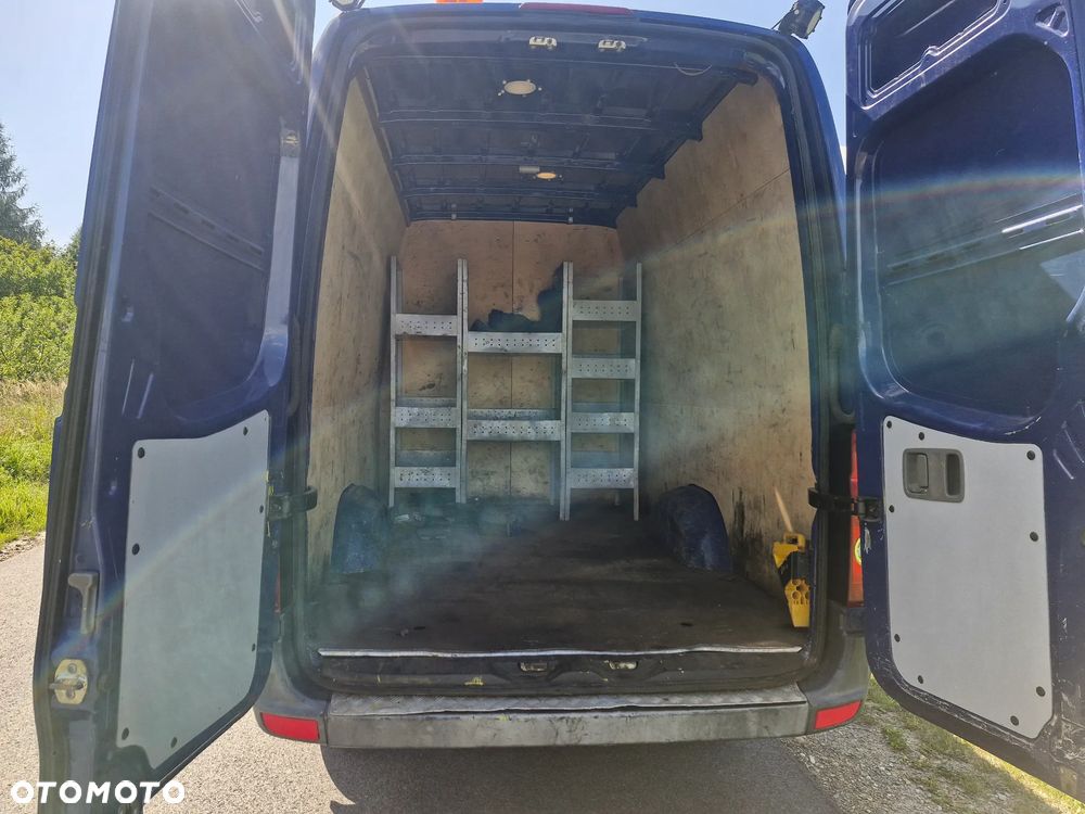Volkswagen CRAFTER - 11
