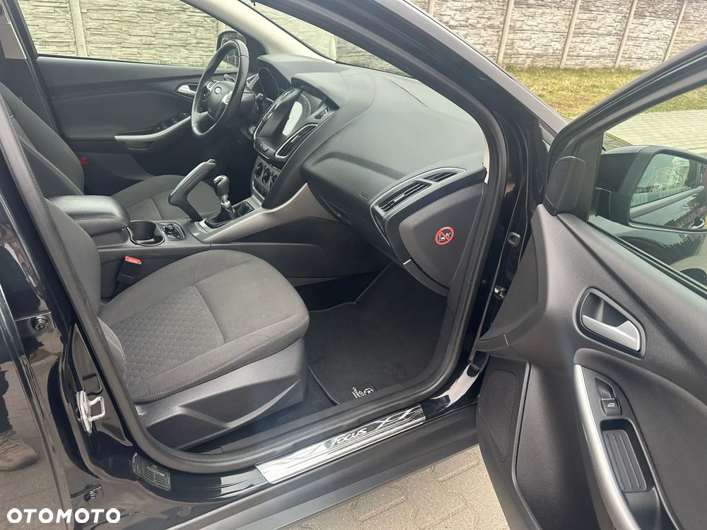 Ford Focus 1.0 EcoBoost Trend - 14
