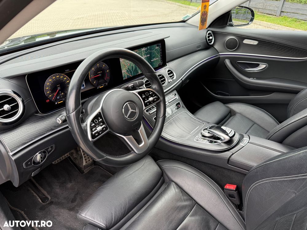 Mercedes-Benz E 220 d 4Matic T 9G-TRONIC Avantgarde - 20