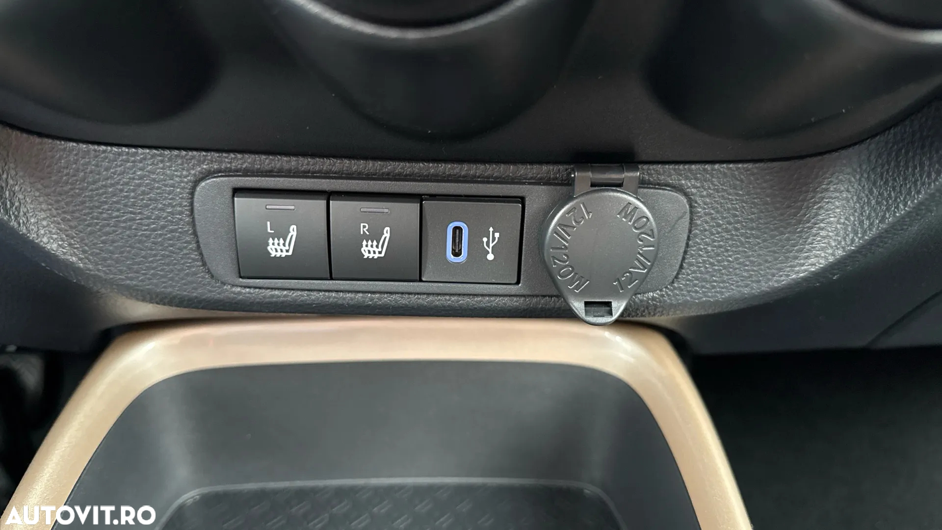 Toyota Aygo X 1.0l MT Dynamic - 12