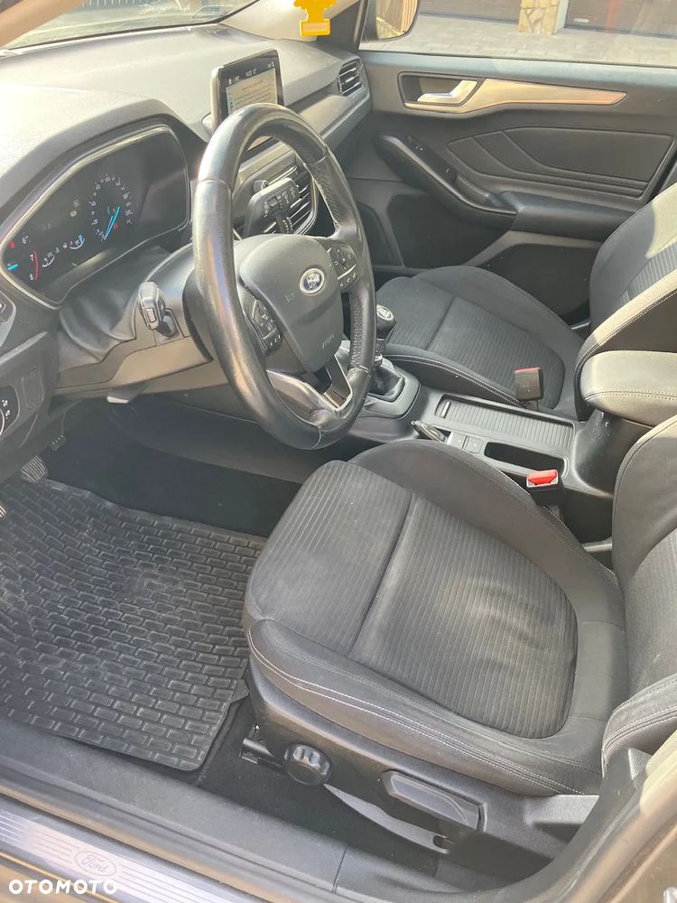 Ford Focus 2019 photo 3