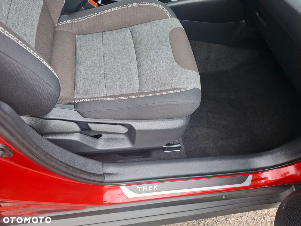 Toyota Corolla 2.0 Hybrid Trek - 15