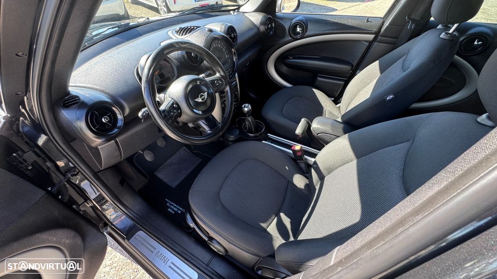 MINI Countryman Cooper D - 14