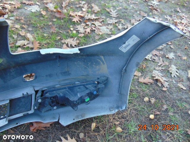 BMW 1 e87 e81 E82 E88 ZDERZAK przód przedni pod xenon SPRYSKi spryskiwacze kratki halogenY NERKI KOLOR BIAŁY A300 ALPINWEISS 300 - 7