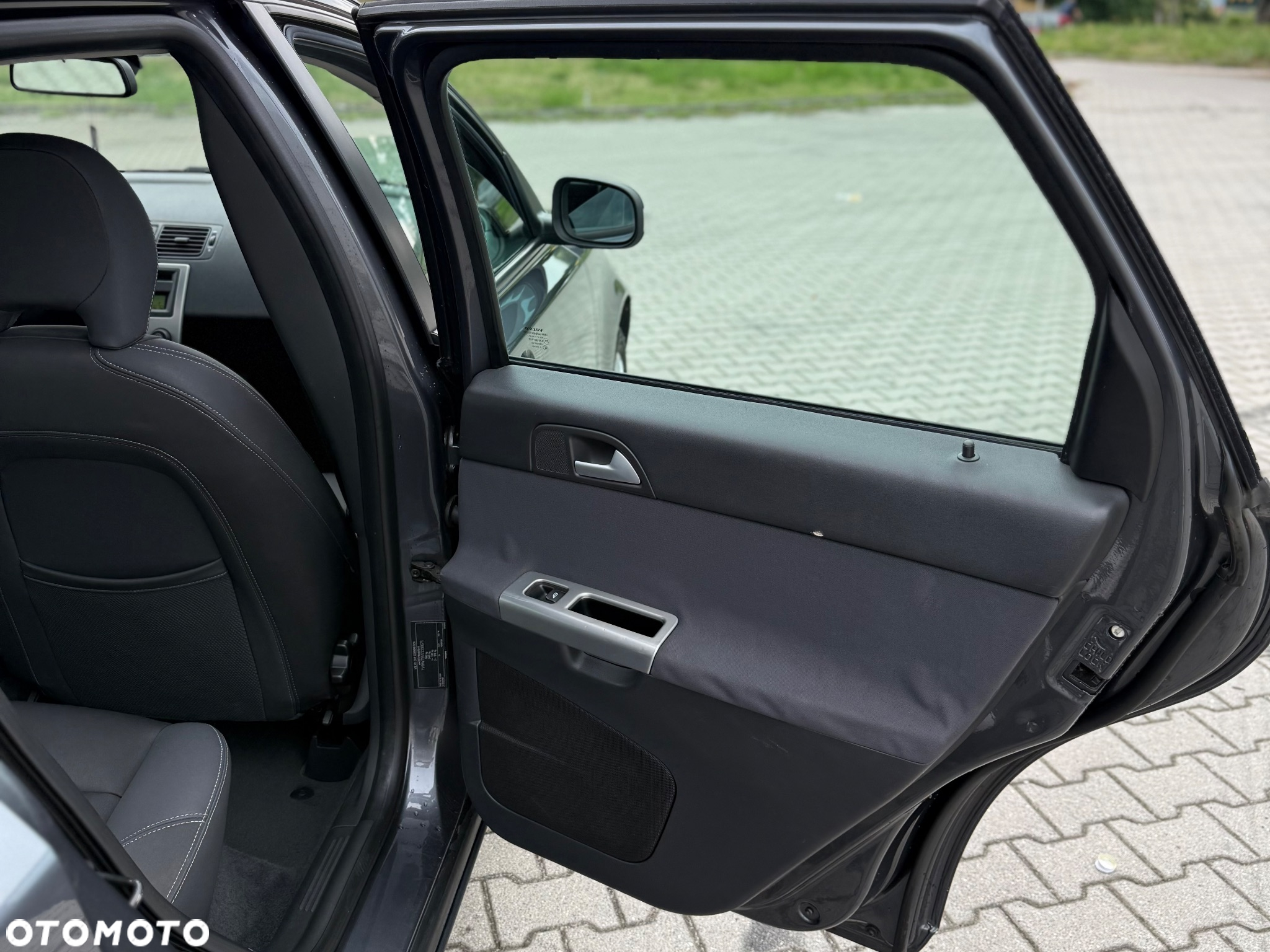 Volvo V50 2.0D DPF Kinetic - 14