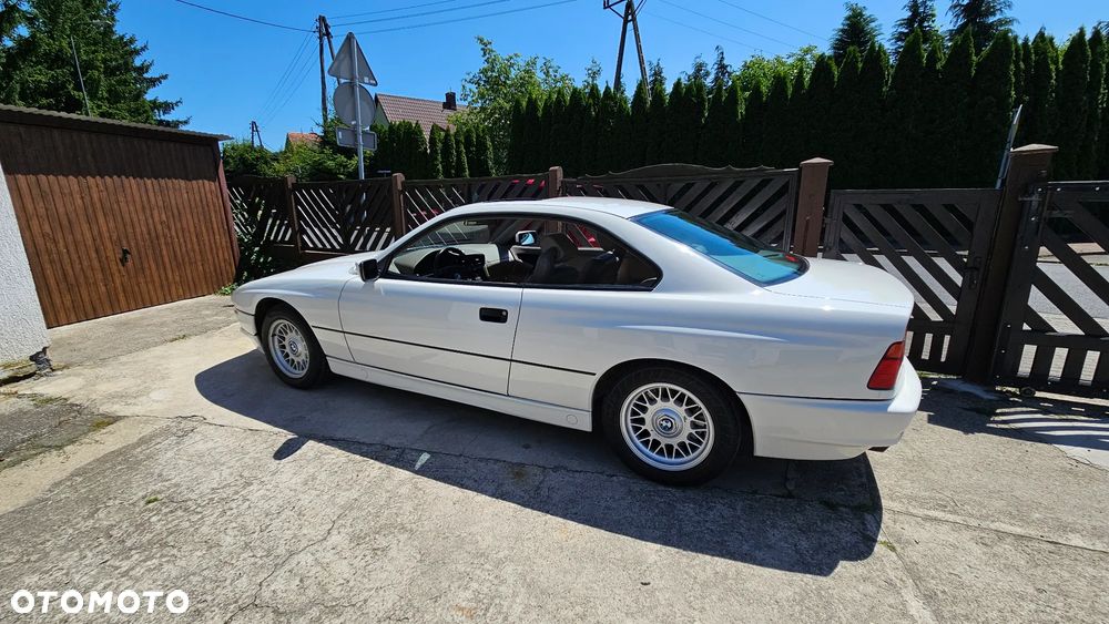 BMW Seria 8 - 17